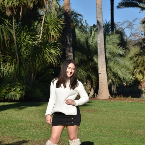 Meet your Posher, Julia - Picture 1 of 1